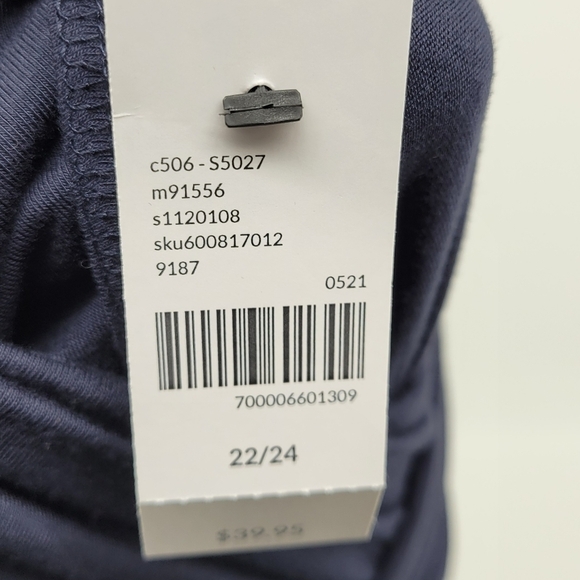 Lane Bryant Dark Blue Wrap Front Top NWT Size 24 - Picture 11 of 11